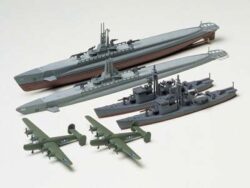 田宫 31903 1/700 美国海军 猫鲨级潜艇 & 日本海军 13号猎潜舰