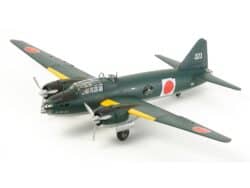 田宫 61110 1/48 一式陆上攻击机11型 山本五十六搭乘机 (带17人偶)