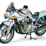 田宫 16025 1/6 铃木 GSX1100S 武士刀