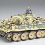田宫 21014 1/35 德军 虎I坦克 初期型“国家师”第8中队 (完成品/金属履带)
