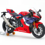 田宫 21170 1/12 本田 CBR1000RR-R 火刃 SP (锦标红) (完成品)