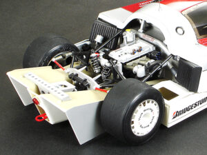 田宫 24289 1/24 丰田 Tom's 84C - 图片 2