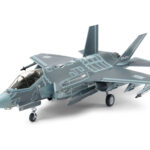 田宫 25414 1/32 F-35A 闪电II战斗机 (带陆上自卫队标记)