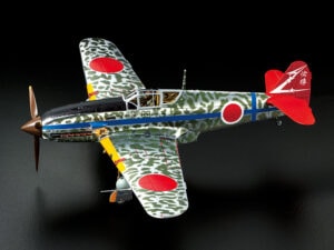 田宫 25424 1/48 川崎 三式战斗机 飞燕I型丁 镀银版本（带迷彩贴纸）