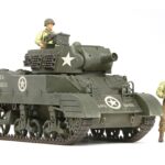 田宫 35312 1/35 美国 M8自走榴弹炮 等待出击套装（带3人偶）