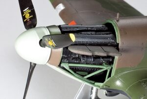 田宫 37011 1/48 霍克 飓风战斗机Mk.I (附3个人偶) - 图片 3