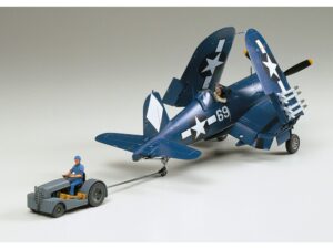 田宫 61085 1/48 沃特 F4U-1D 海盗式战斗机 连"Moto-Tug"牵引车