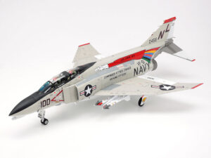 田宫 61121 1/48 麦克唐纳-道格拉斯 F-4B 鬼怪II战斗机