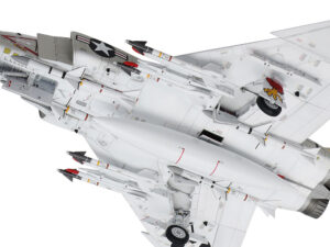 田宫 61121 1/48 麦克唐纳-道格拉斯 F-4B 鬼怪II战斗机 - 图片 3