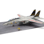 田宫 61122 1/48 格鲁门 F-14A 雄猫式战斗机 (后期生产型) 离舰出击套装