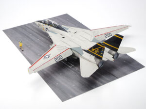 田宫 61122 1/48 格鲁门 F-14A 雄猫式战斗机 (后期生产型) 离舰出击套装 - 图片 3