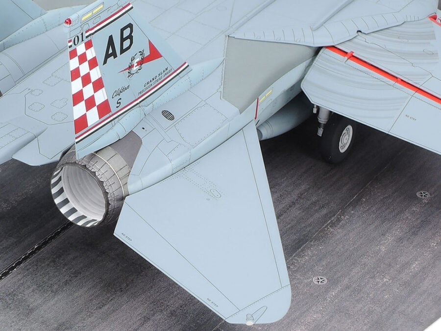 田宫 61122 1/48 格鲁门 F-14A 雄猫式战斗机 (后期生产型) 离舰出击套装 - 图片 25