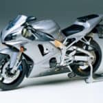 田宫 14074 1/12 雅马哈 YZF-R1 平车队(Taira Racing)改造版