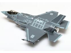 田宫 25414 1/32 F-35A 闪电II战斗机 (带陆上自卫队标记) - 图片 3