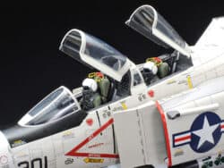 田宫 60308 1/32 麦克唐纳 F-4J 鬼怪II战斗机 海军版 - 图片 4