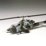 田宫 60708 1/72 AH-1W 超级眼镜蛇直升机