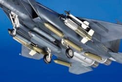 田宫 60783 1/72 麦克唐纳道格拉斯 F-15E 攻击鹰式战斗轰炸机 - 图片 4