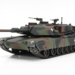 田宫 25216 1/35 M1A1 艾布拉姆斯主战坦克 "乌克兰军"